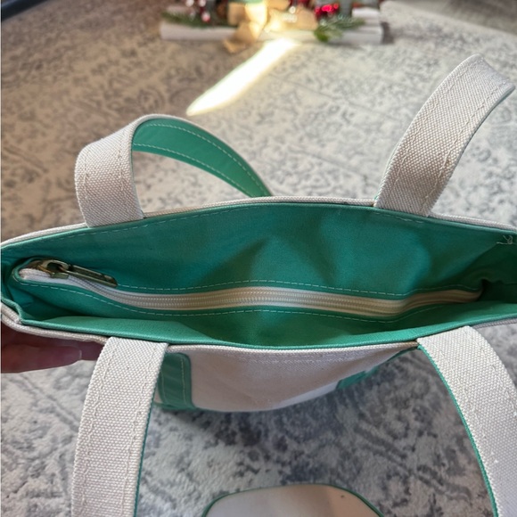 L.L. Bean 90s Small Boat and Tote with Zipper Closure and Green Trim - Picture 11 of 16